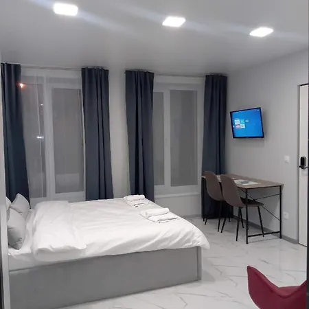 Pure Vip 4 * Львів
